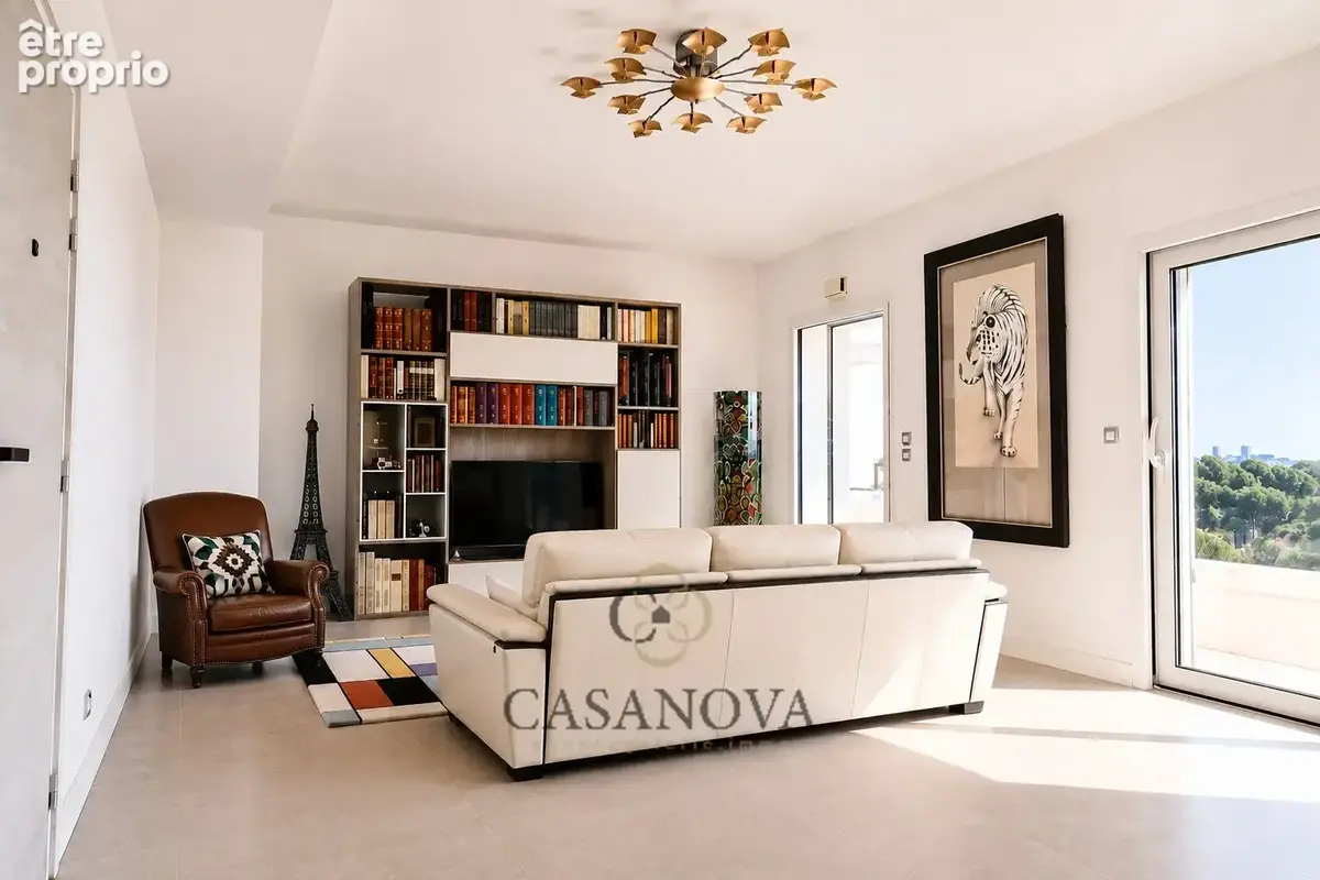 Castelanau-le-Lez / Montpellier. T3 d'exception de 80m² en étage élevé avec terrasse de 40m² et vue sur parc. - photo 3