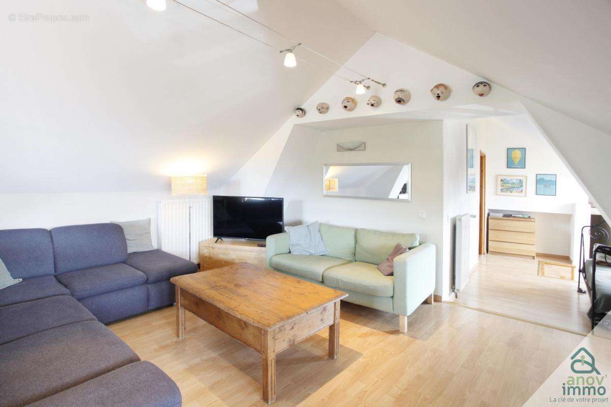 Maison à LE SAUZE-DU-LAC