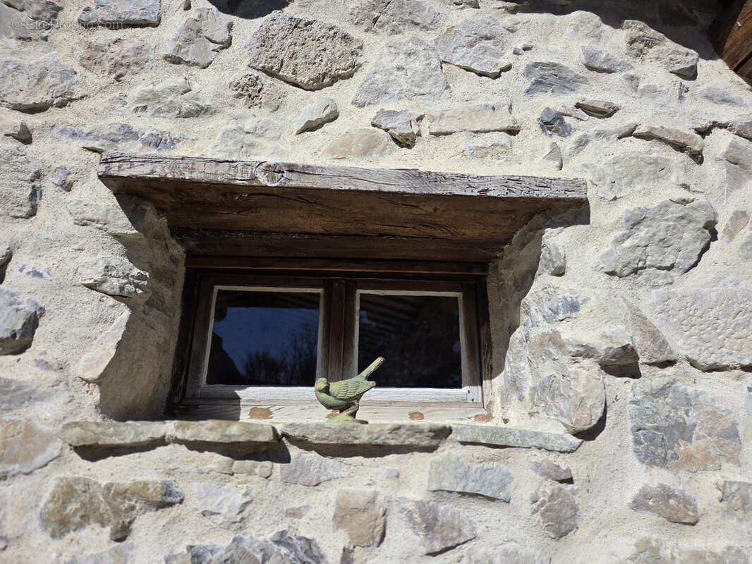 Autre à LA MOTTE-CHALANCON