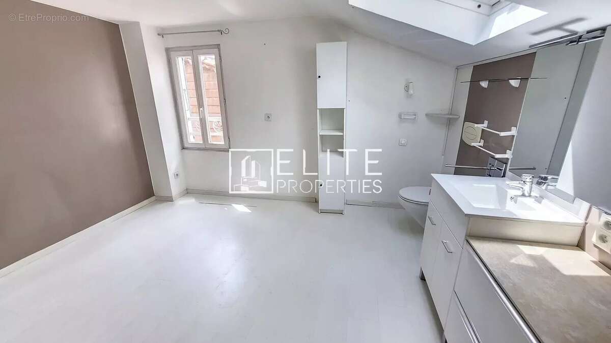 Maison à SAINT-VALLIER-DE-THIEY