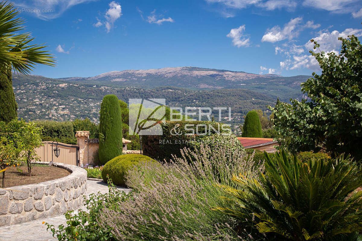 Maison à PEYMEINADE