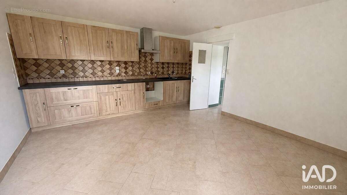Maison 92 m² à Collemiers  - photo 3