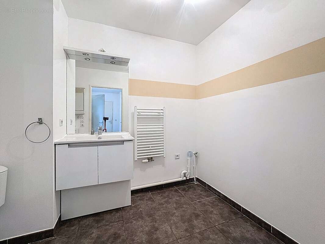 Appartement à JUVIGNAC