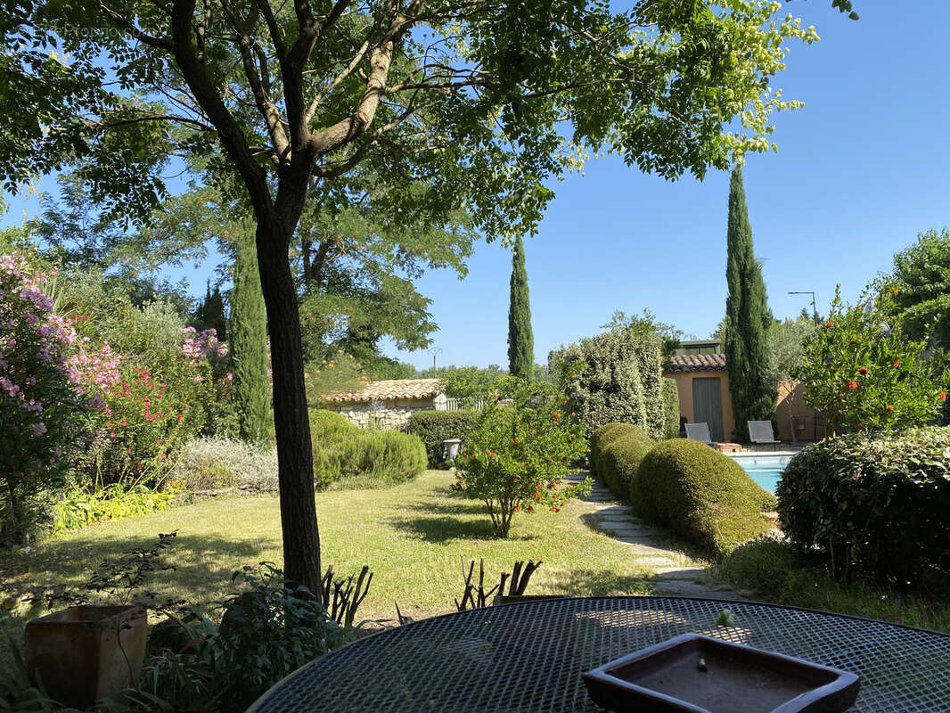 Maison à SAINT-QUENTIN-LA-POTERIE