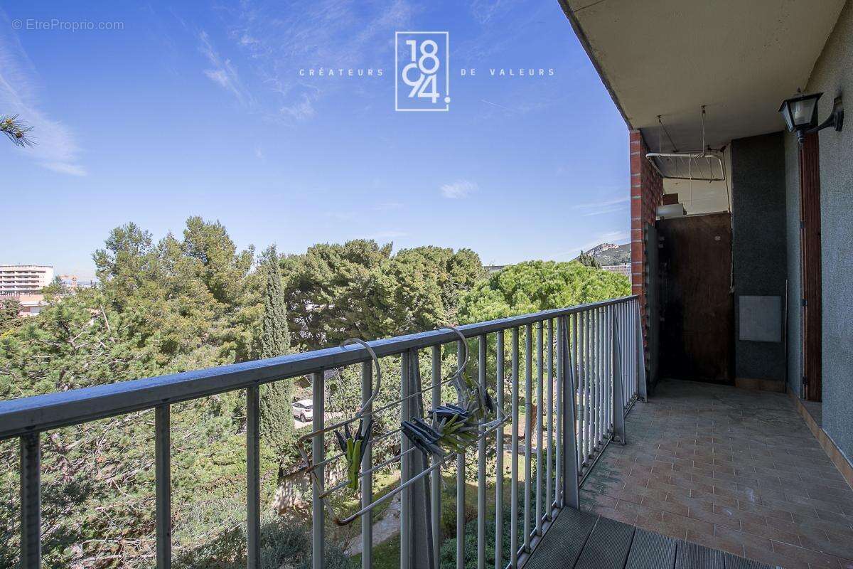 Appartement à MARSEILLE-9E