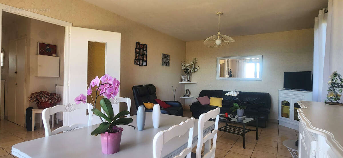 Appartement à MARIGNY-SAINT-MARCEL