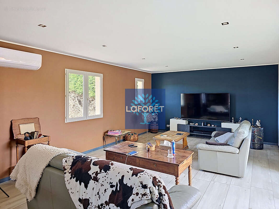 Villa 121m² avec piscine à Assieu - photo 10