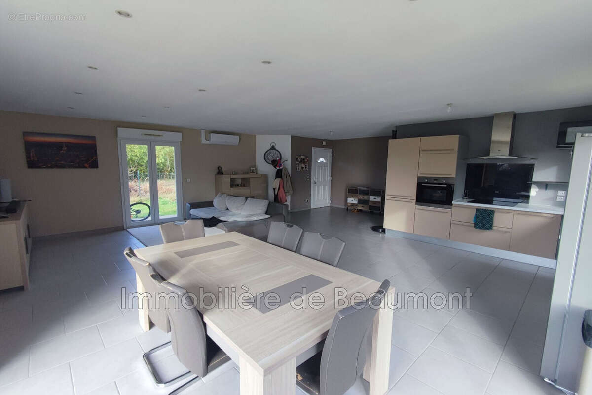 Maison à BEAUMONT-LE-ROGER