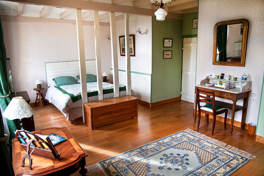 Maison à PONT-L'EVEQUE