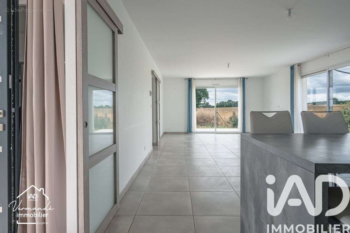 Photo 7 - Maison à SURGERES