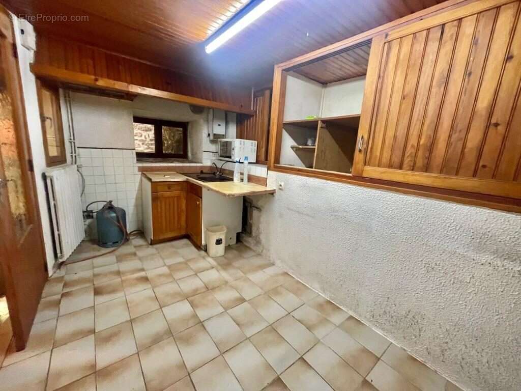 Maison à SAINT-BAUZILE