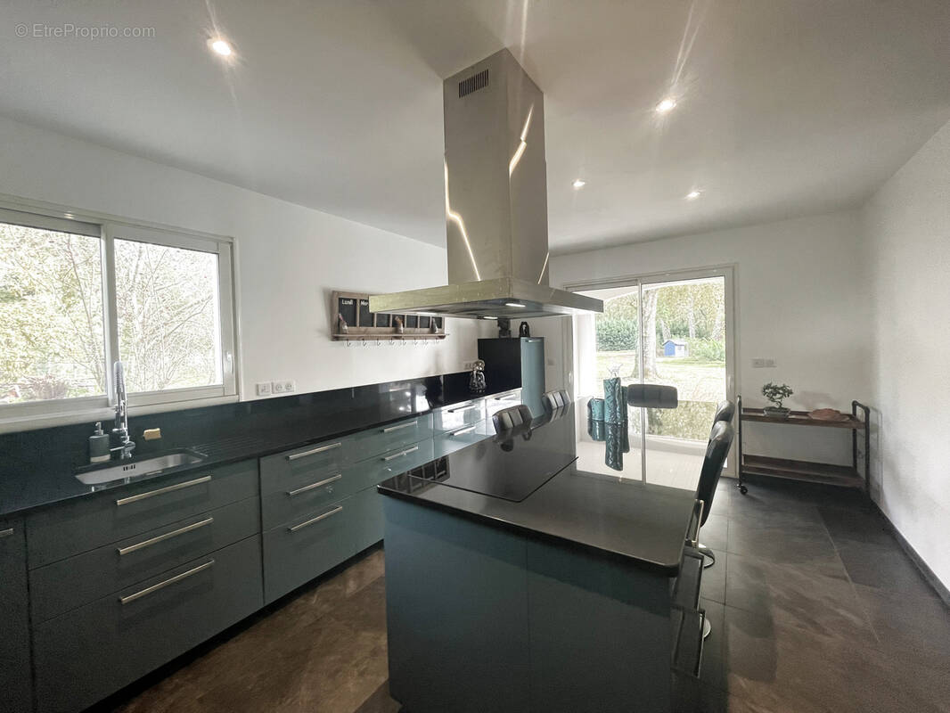 Maison à BELIN-BELIET