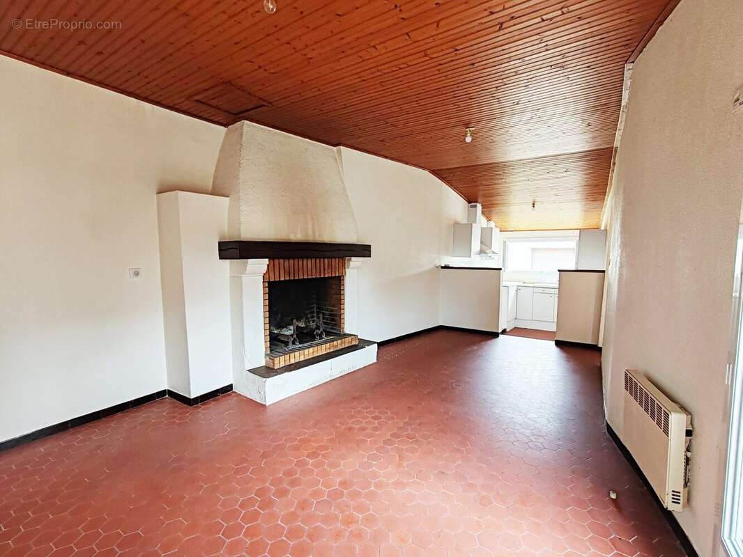 Maison 125 m² à Saint-Hilaire-De-Chaleons  - photo 5
