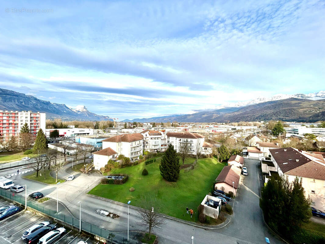 Appartement à SAINT-MARTIN-D'HERES