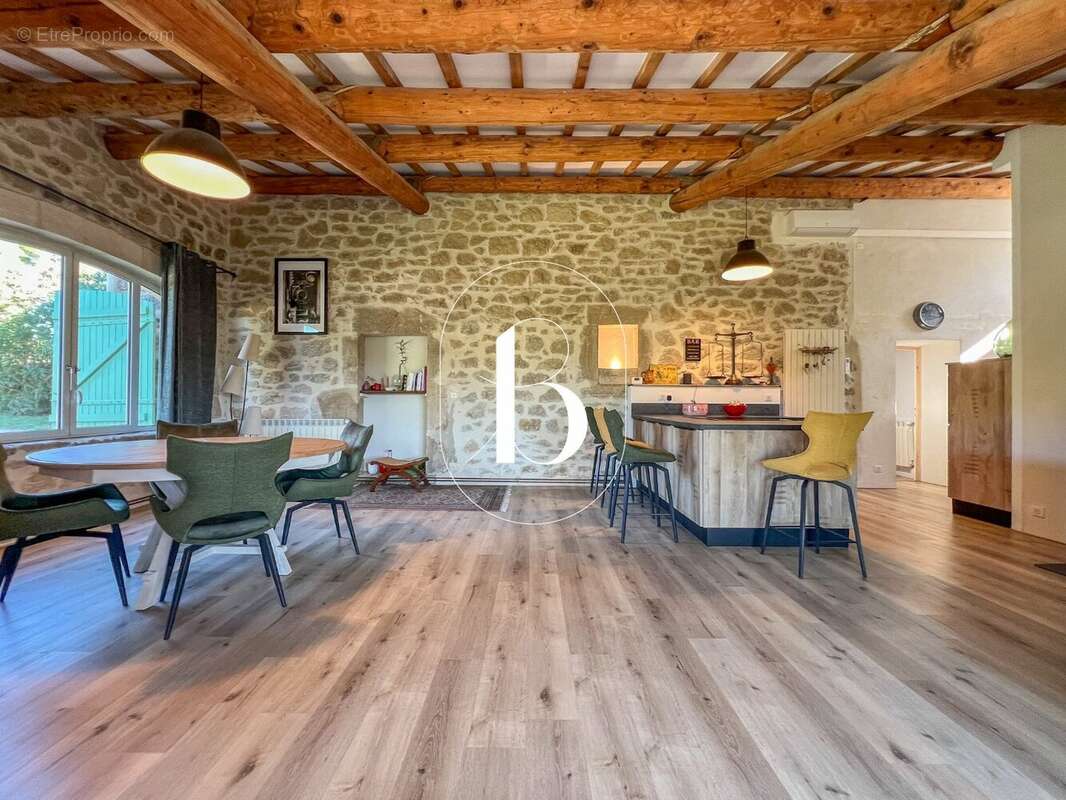 Maison à UZES