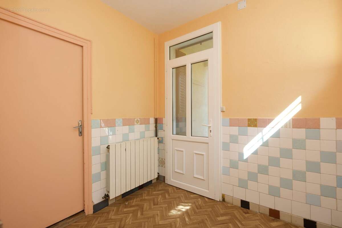 Maison 85 m² à Mauriac  - photo 6