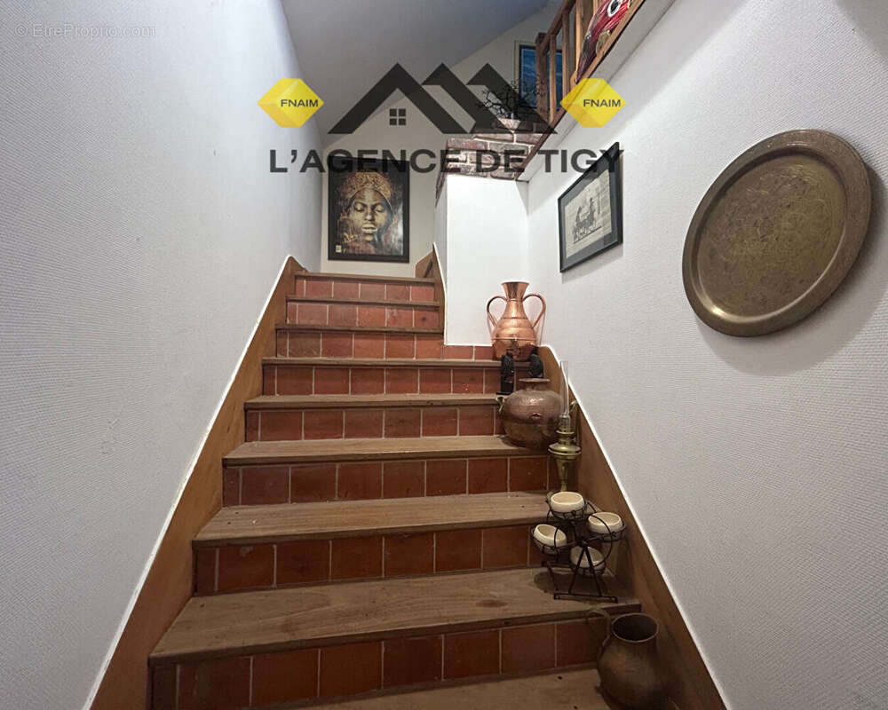 Maison à NEUVY-EN-SULLIAS