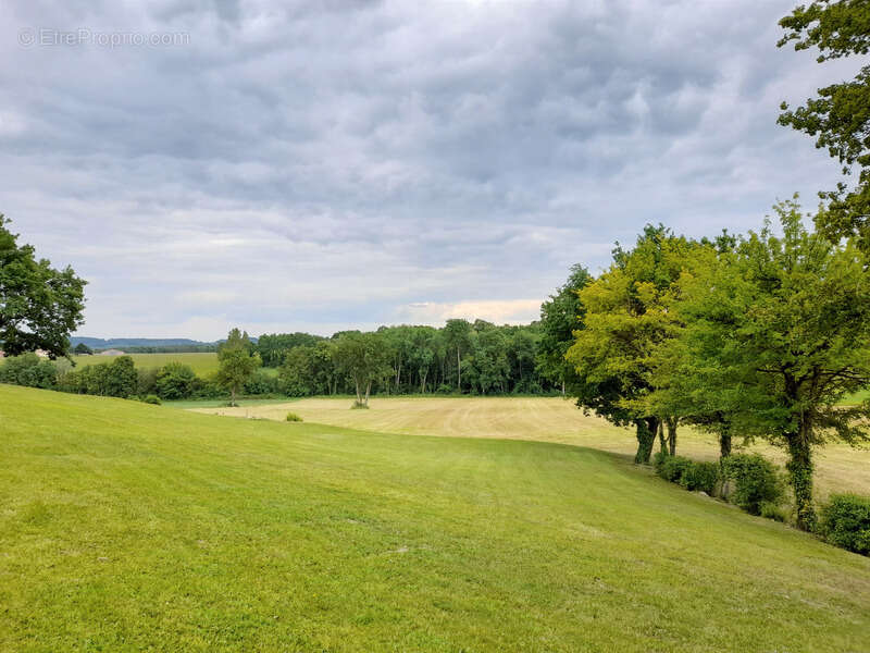 Maison à SAINT-EUTROPE-DE-BORN