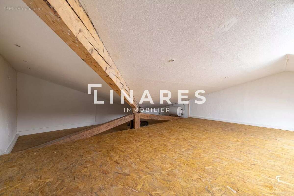 Appartement à MARSEILLE-2E