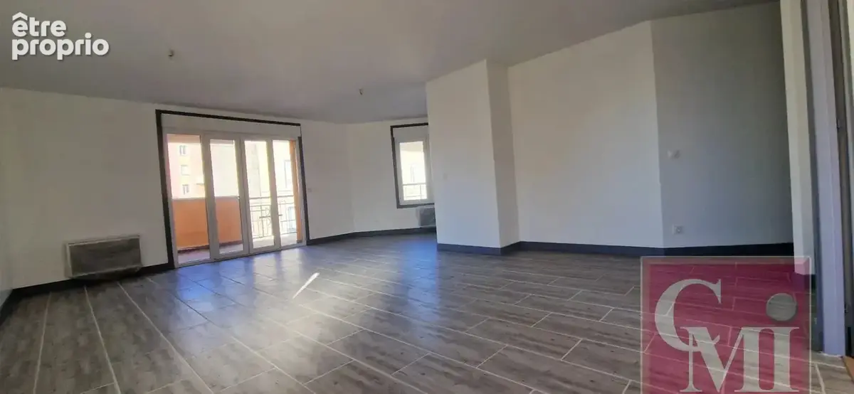 Appartement neuf avec terrasse en centre ville ! - photo 1