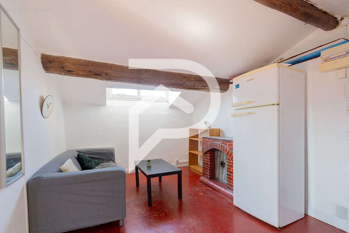 Appartement à MARSEILLE-5E