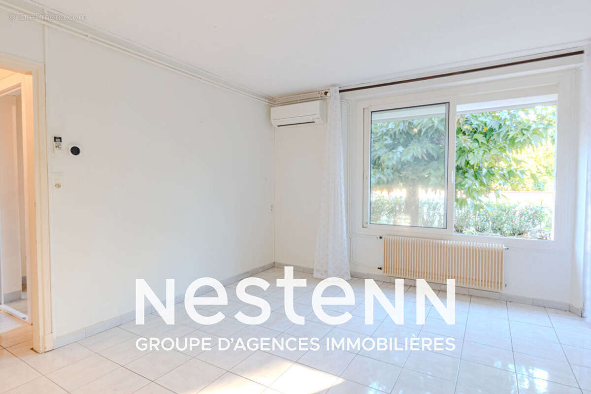 Maison à vendre à Saint Juéry - 4 chambres, climatisation bon état - photo 7