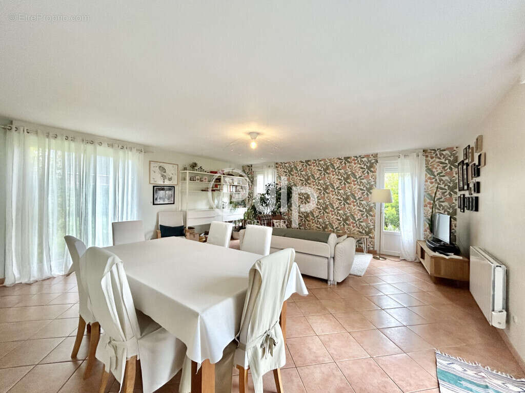 Maison à BUSNES
