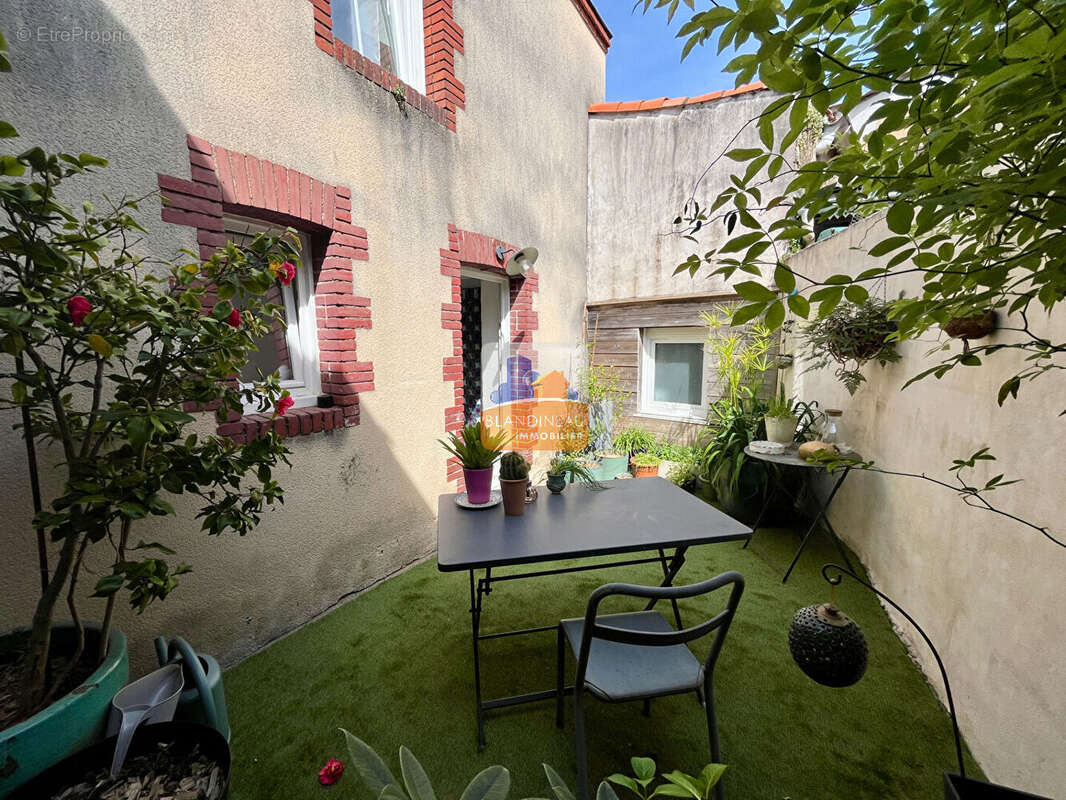 Maison à BOUGUENAIS