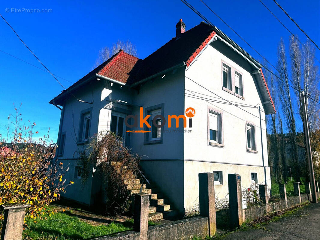 Maison à LA GRANDE-FOSSE