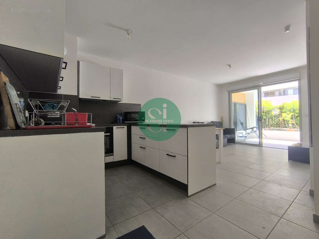 Appartement à SIX-FOURS-LES-PLAGES