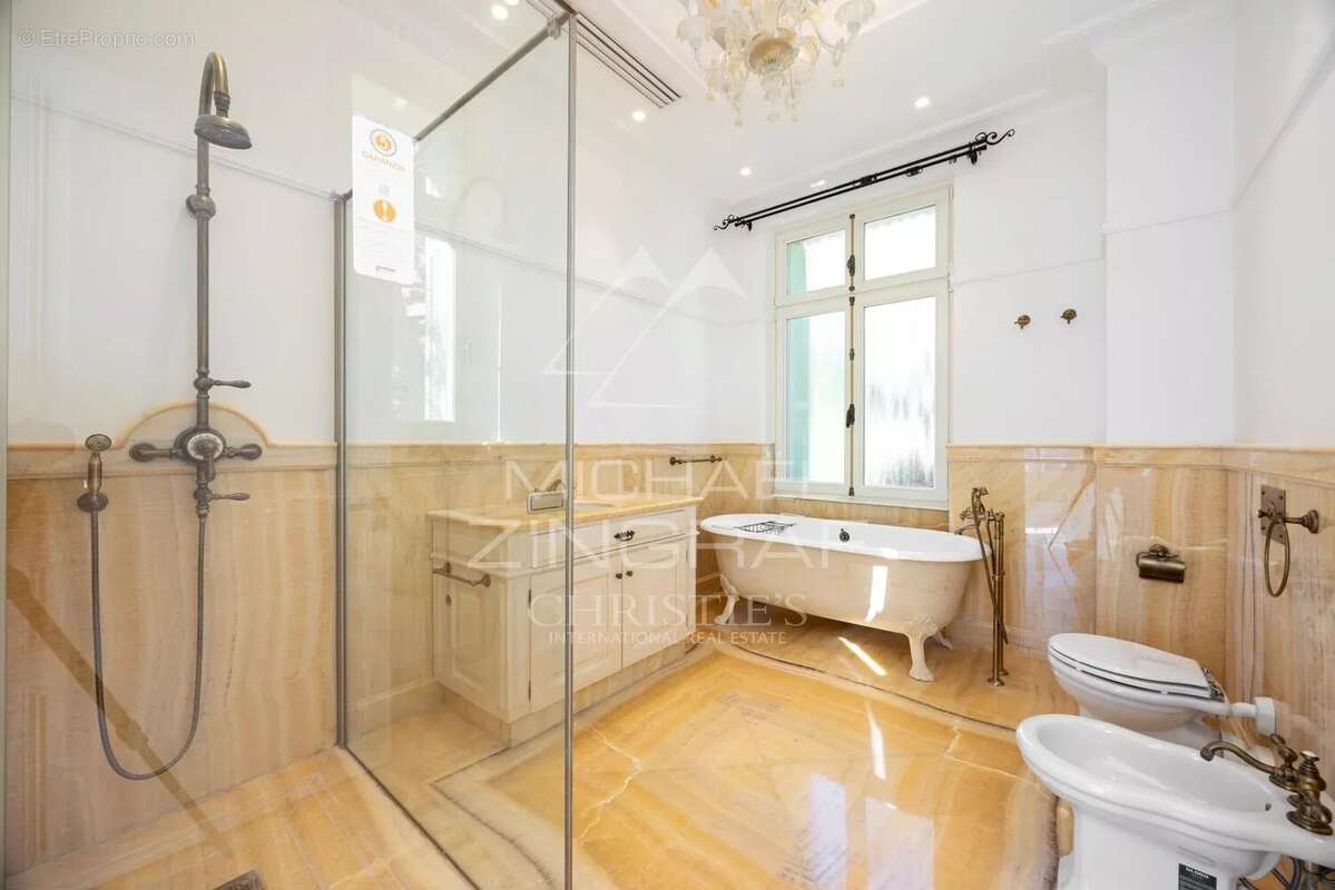 Maison à ROQUEBRUNE-CAP-MARTIN