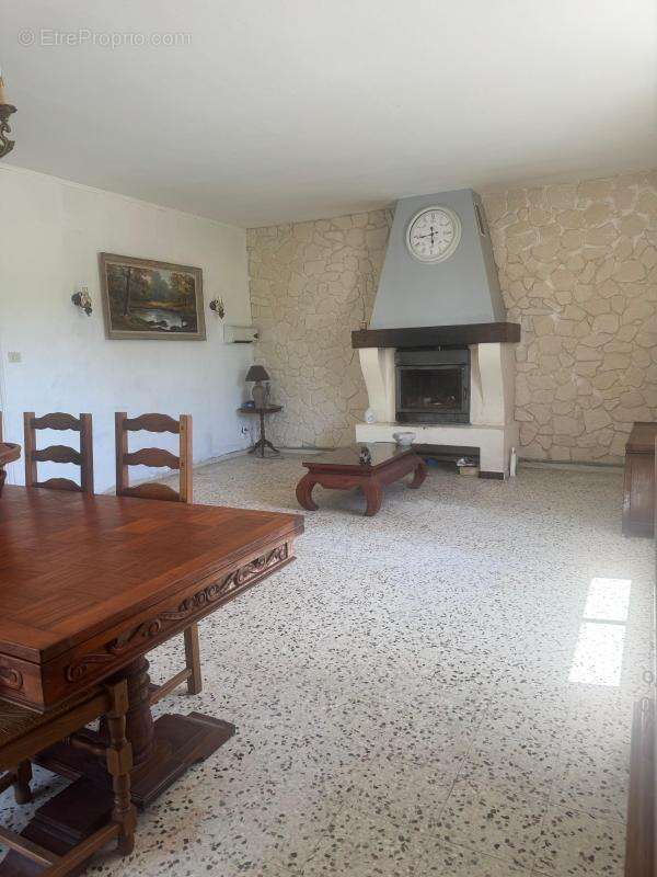 Appartement en rdc t4 125 m2 avec jardin de 600 m2 + piscine privee - photo 9