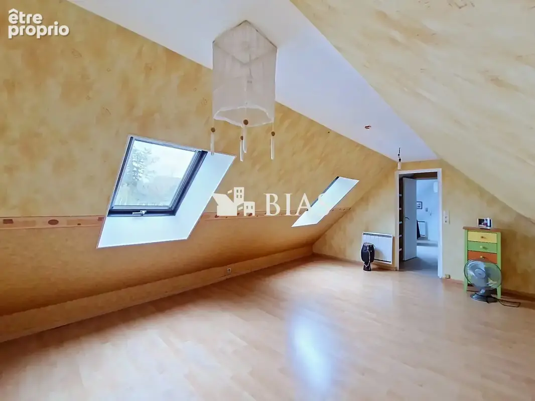 Maison 6 pièces 110 m² à vendre à Pinterville (27400) - photo 9