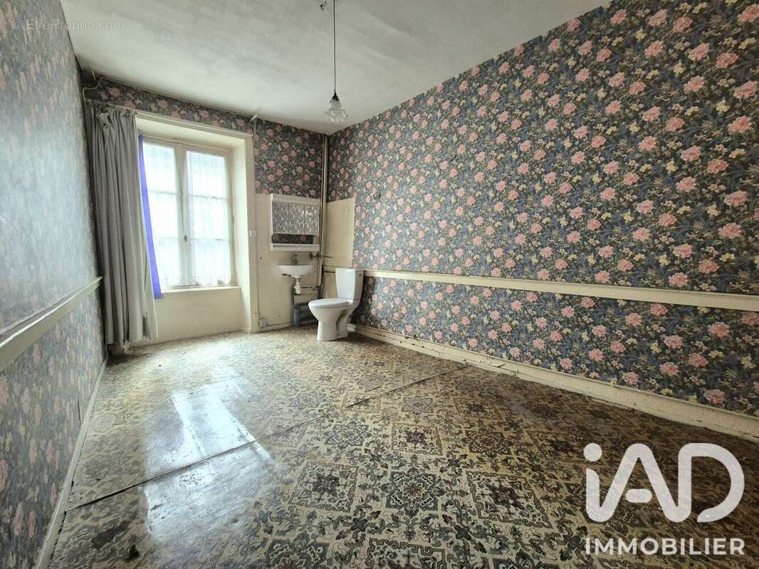 Photo 7 - Maison à NOIRETABLE