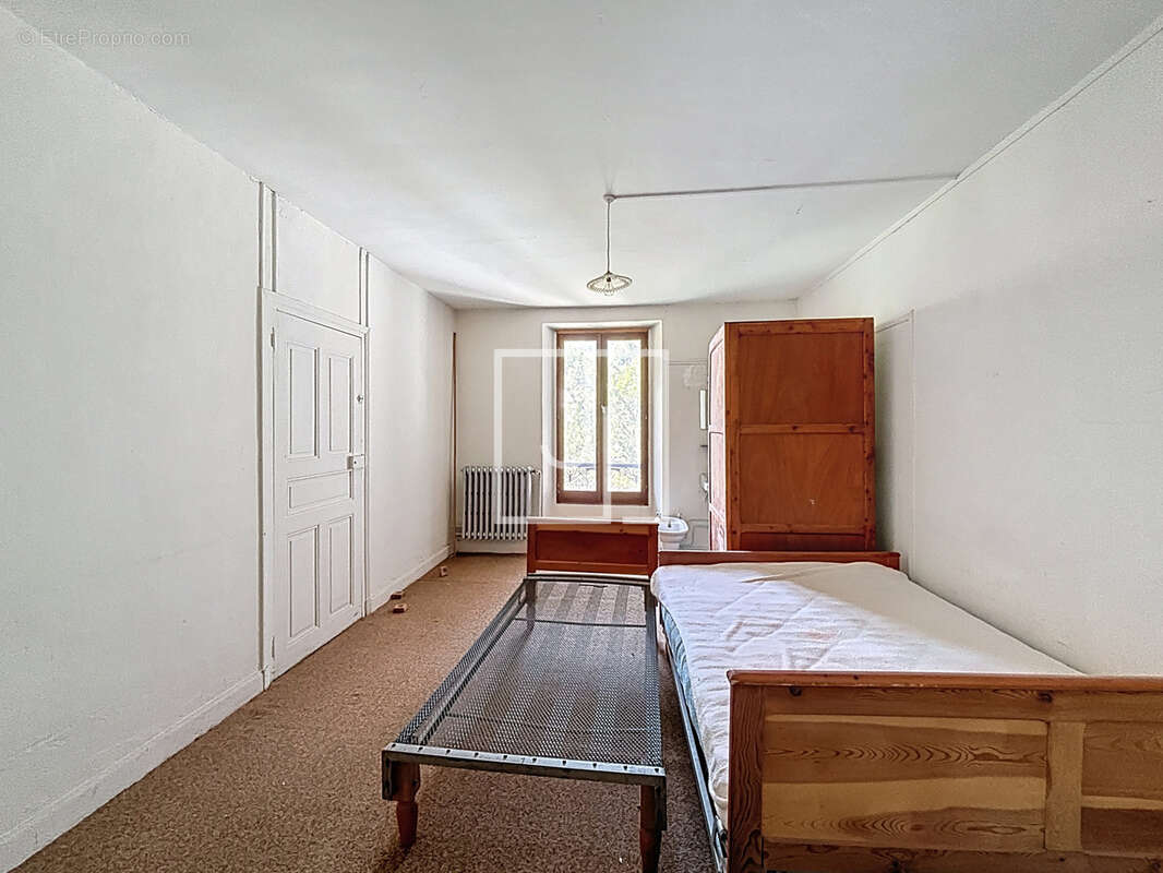 Appartement à LA CONDAMINE-CHATELARD