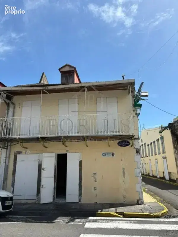 À Vendre –Immeuble à rénover –  Basse-Terre 97100 - photo 2