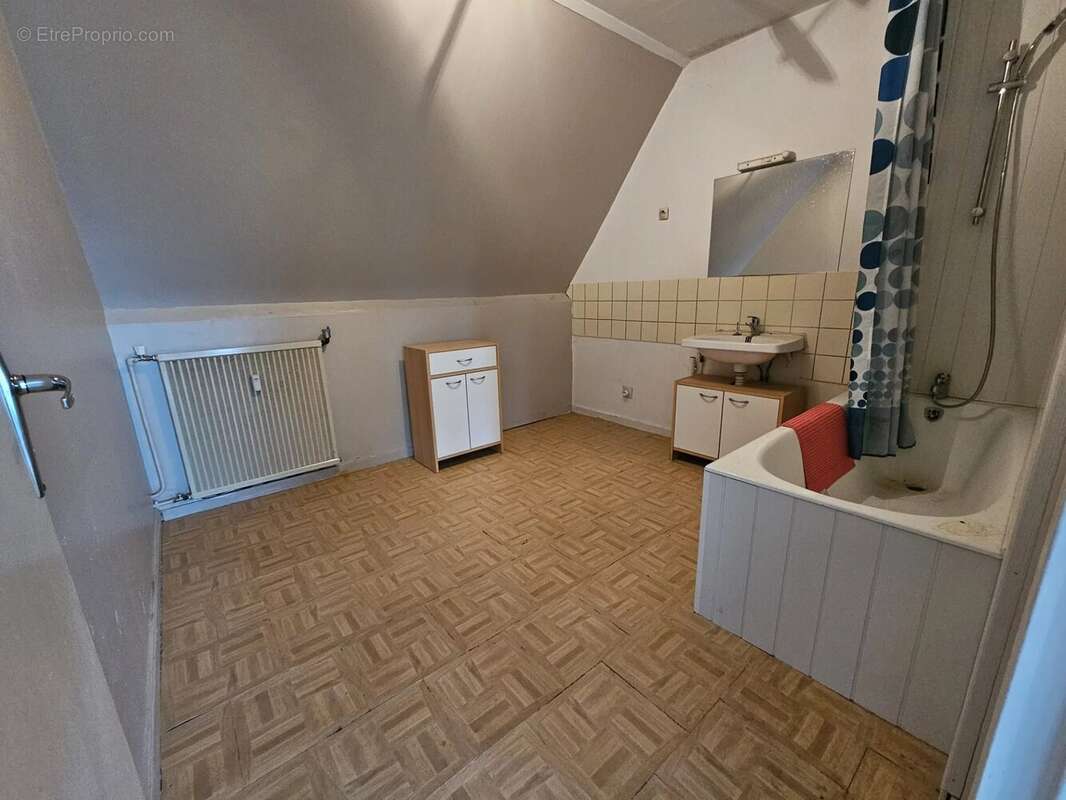 Appartement à L'ISLE-SUR-LE-DOUBS
