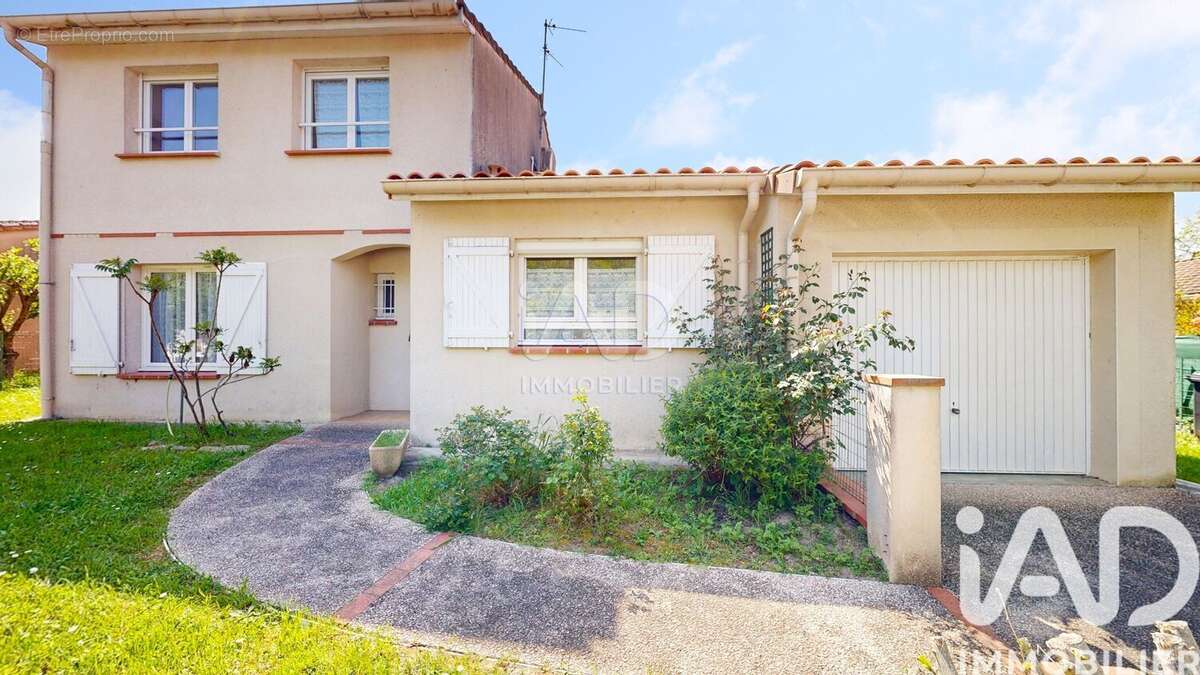 Photo 1 - Maison à ESCALQUENS