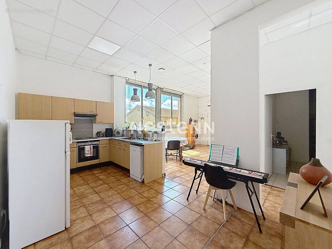 Appartement à VALLAURIS