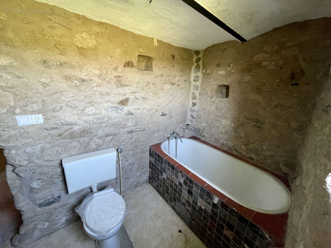 Maison à LAMALOU-LES-BAINS