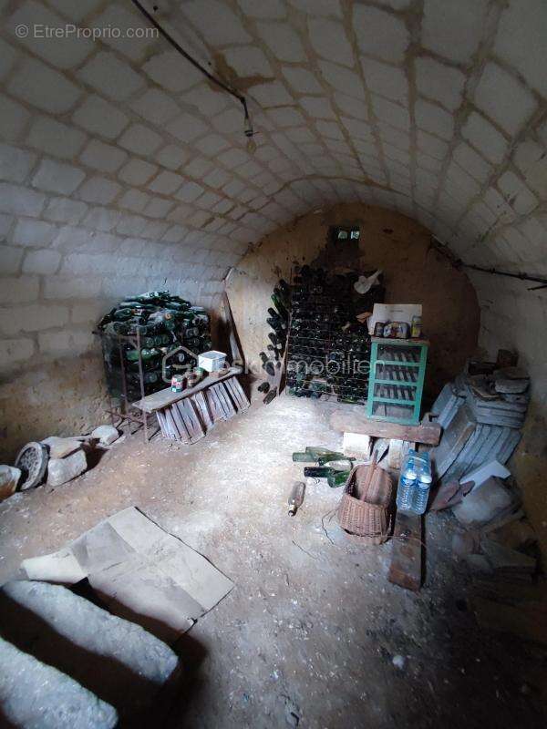 Maison à THORIGNY-SUR-OREUSE