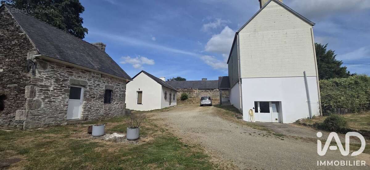 Maison 186 m² à Coray  - photo 3