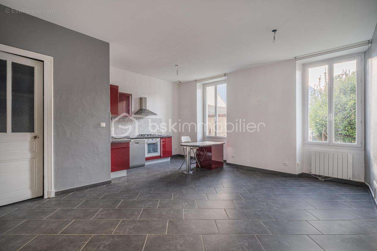 Appartement à VIZILLE