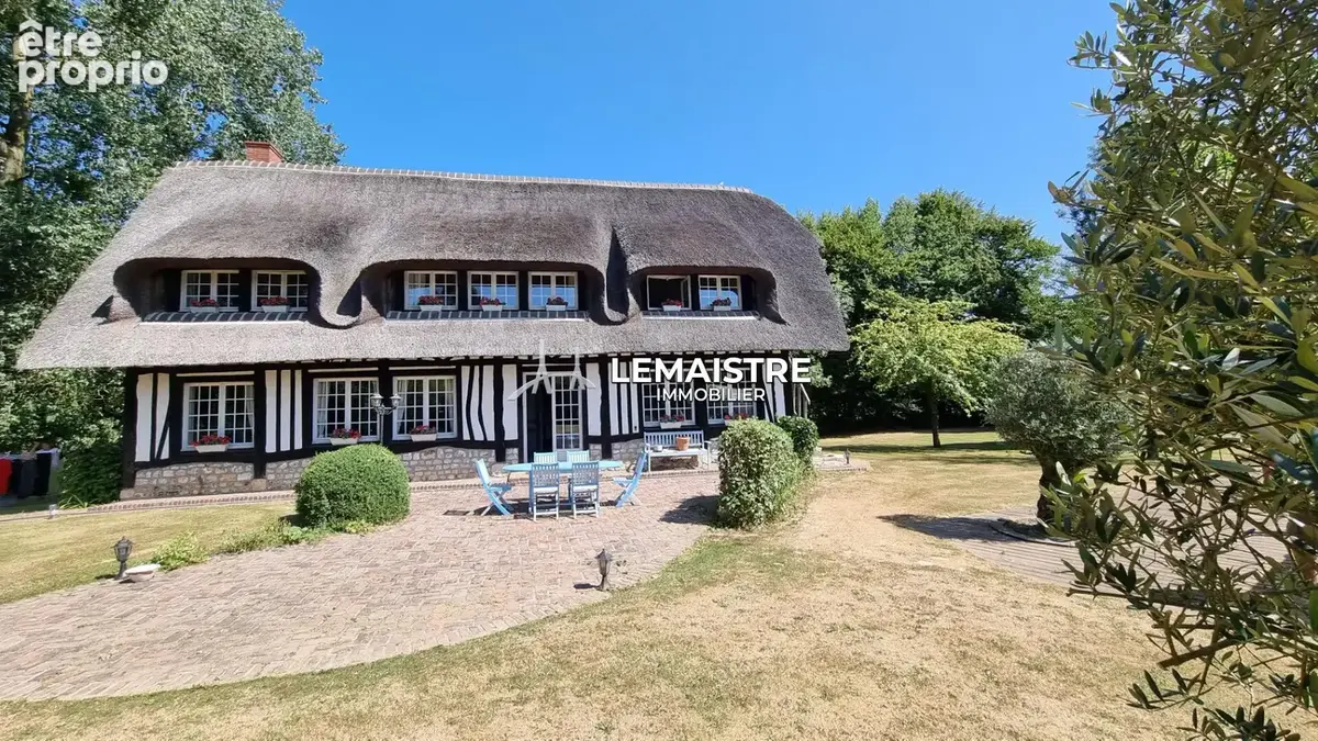 Chaumière à vendre - Valliquerville - 141,25 m² - 4 chambres - Piscine chauffée - Parc arboré - Bâtiment - photo 2