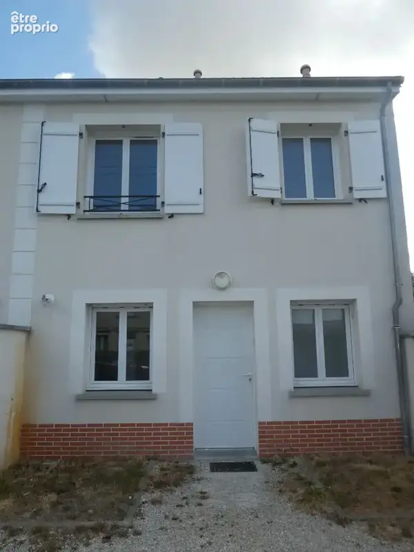 Maison à FLEURY-LES-AUBRAIS