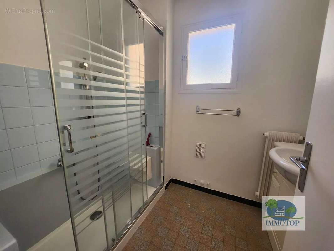 Appartement à ROQUEBRUNE-CAP-MARTIN