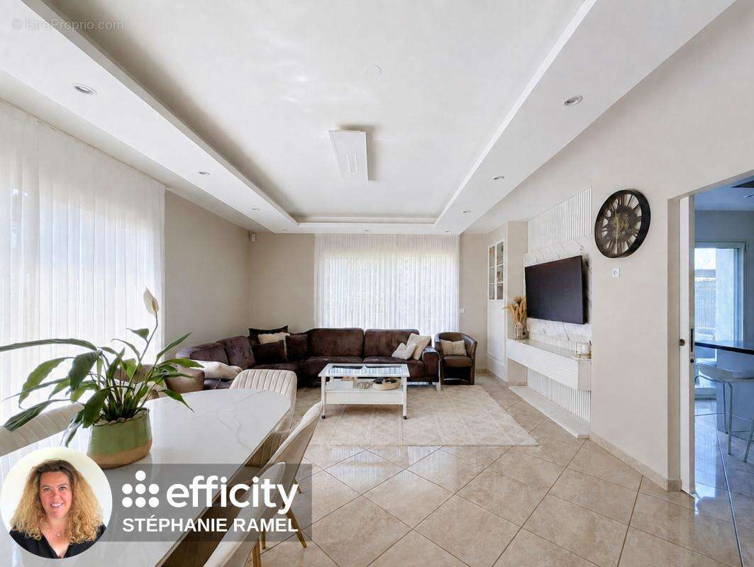 Maison 130 m² à Cluses  - photo 5