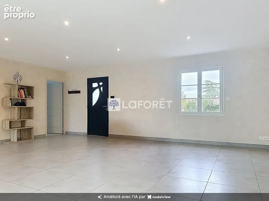 Élégante maison de plain-pied avec piscine chauuffée - photo 7