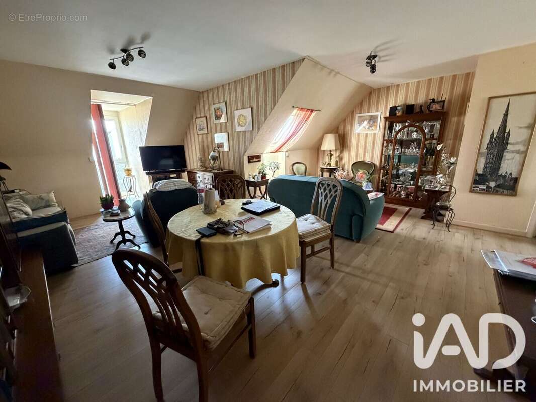 Photo 2 - Appartement à LANDIVISIAU