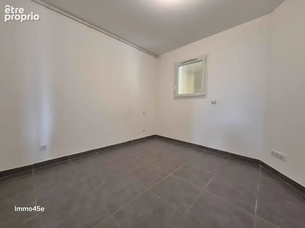 TAIN L'HERMITAGE, appartement T2bis avec garage et place de parking privée - photo 8
